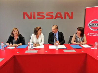 La UPC i Nissan signen un conveni marc per col·laborar en el grau i el màster universitari en Enginyeria d’Automoció