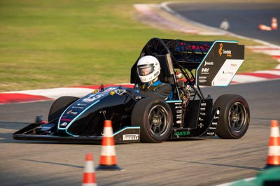 L’equip Dynamics UPC Manresa redueix els temps d’acceleració del vehicle DYN-05 a l’edició italiana de la Formula Student