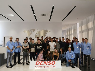 Visita DENSO estudiants automoció